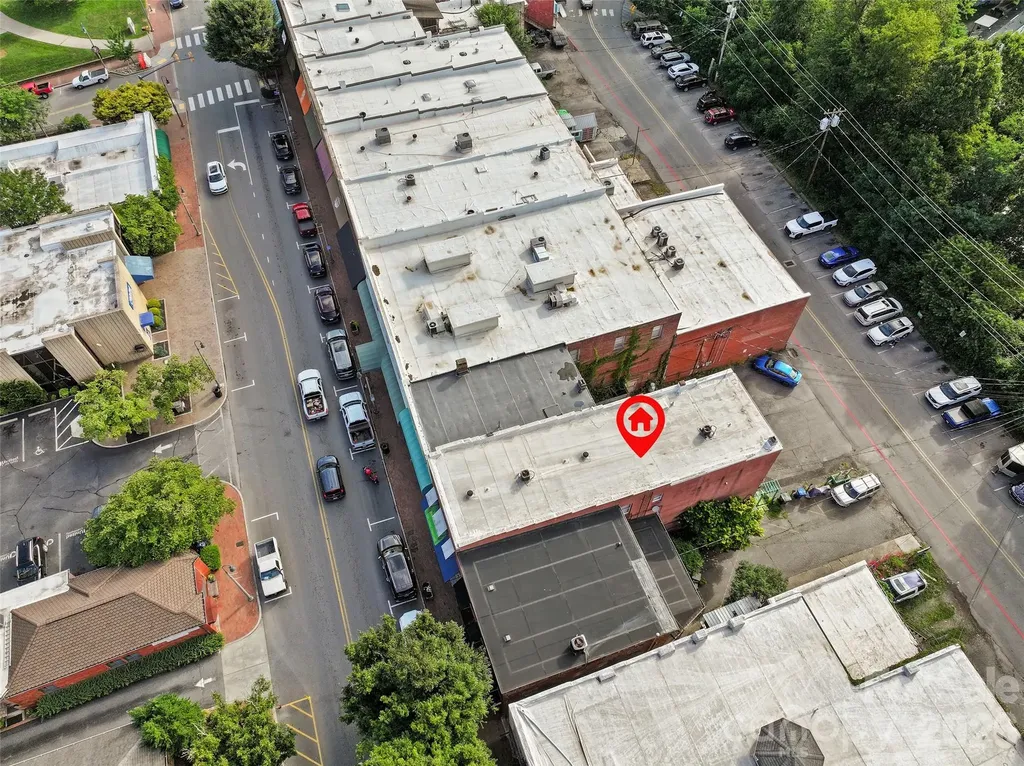 142 N Main Street Waynesville NC 28786