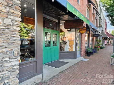 142 N Main Street Waynesville NC 28786