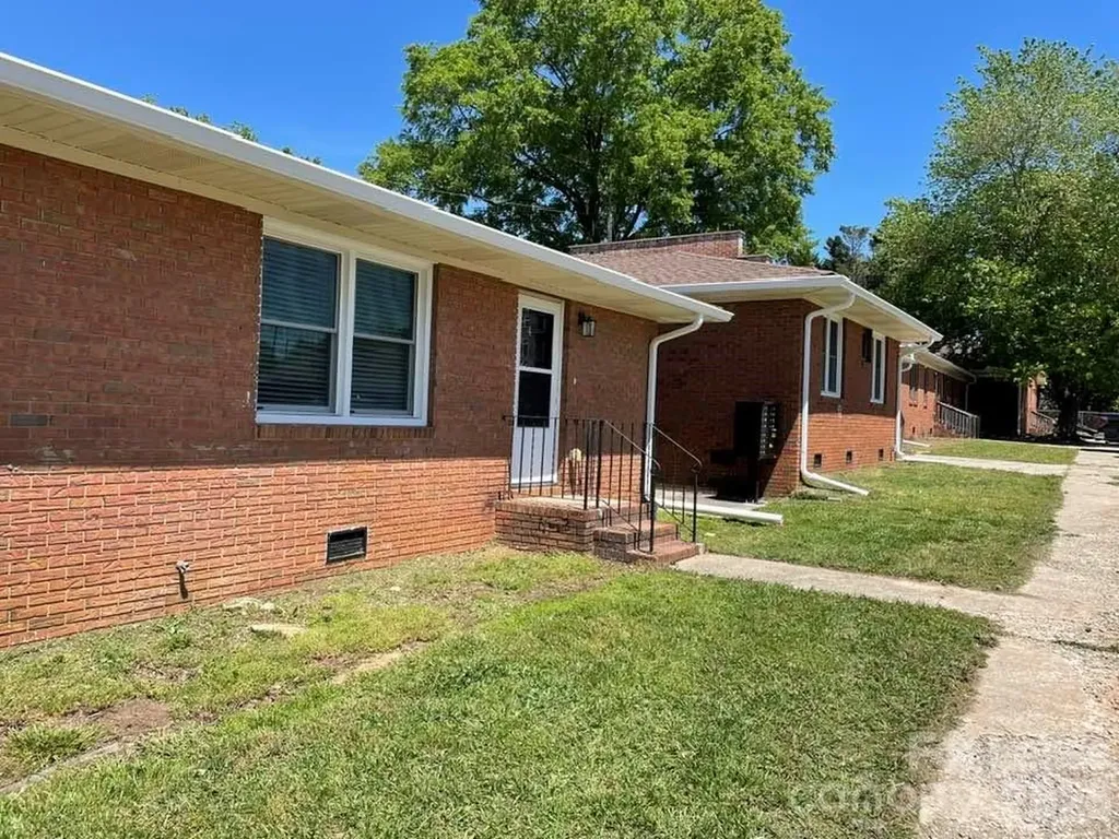 19612 Oak Street Cornelius NC 28031