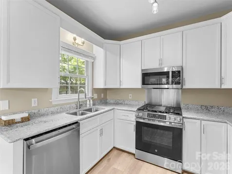 66 Hyde Avenue Tryon NC 28782