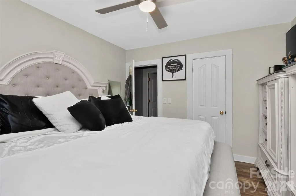 1336 Parkview Circle Salisbury NC 28144