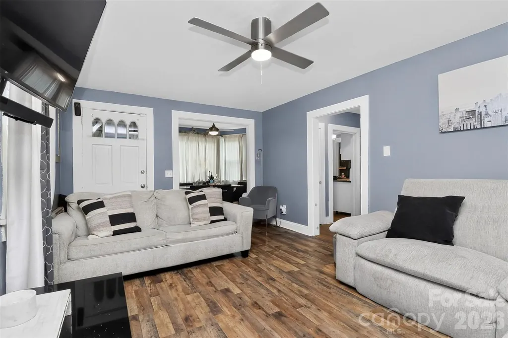 1336 Parkview Circle Salisbury NC 28144