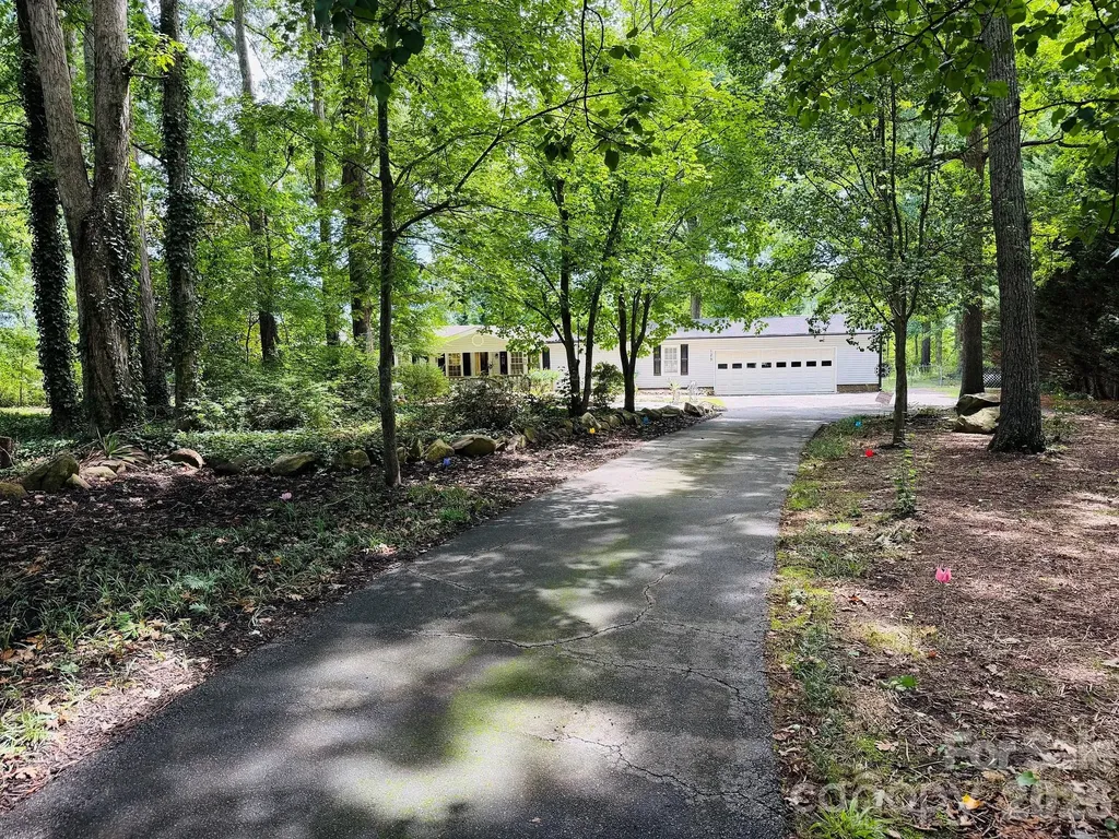 125 Red Fox Court Mount Holly NC 28120