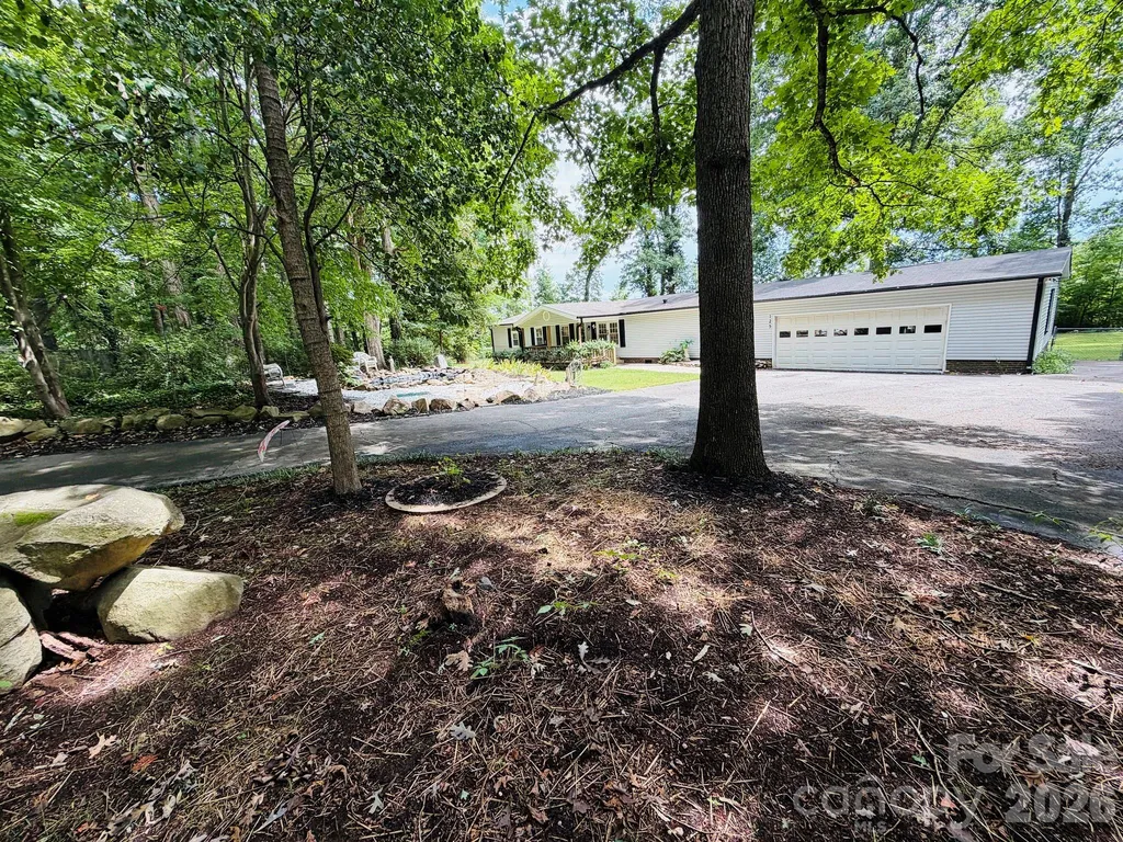 125 Red Fox Court Mount Holly NC 28120