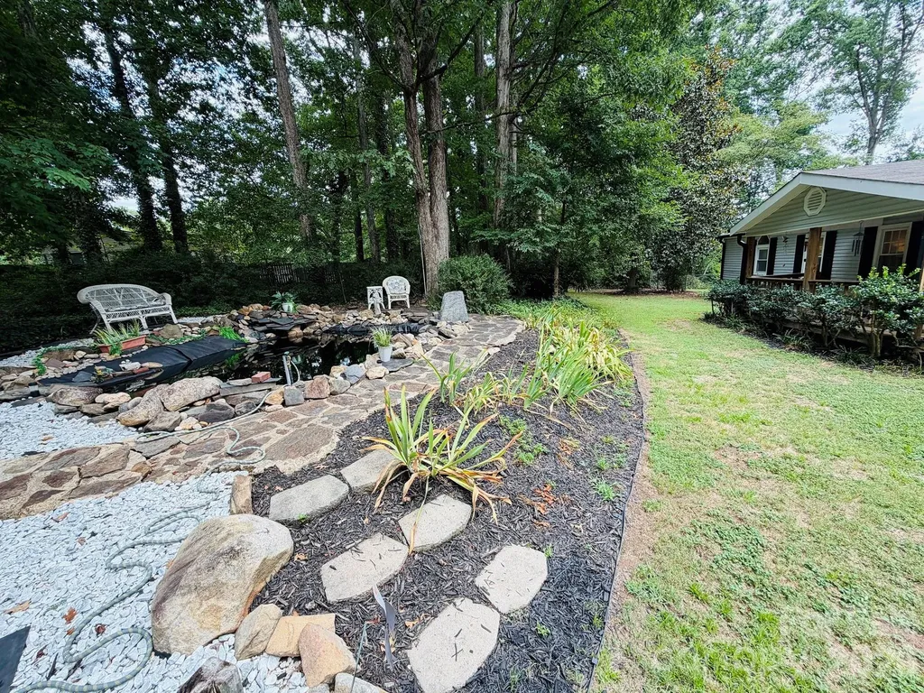 125 Red Fox Court Mount Holly NC 28120