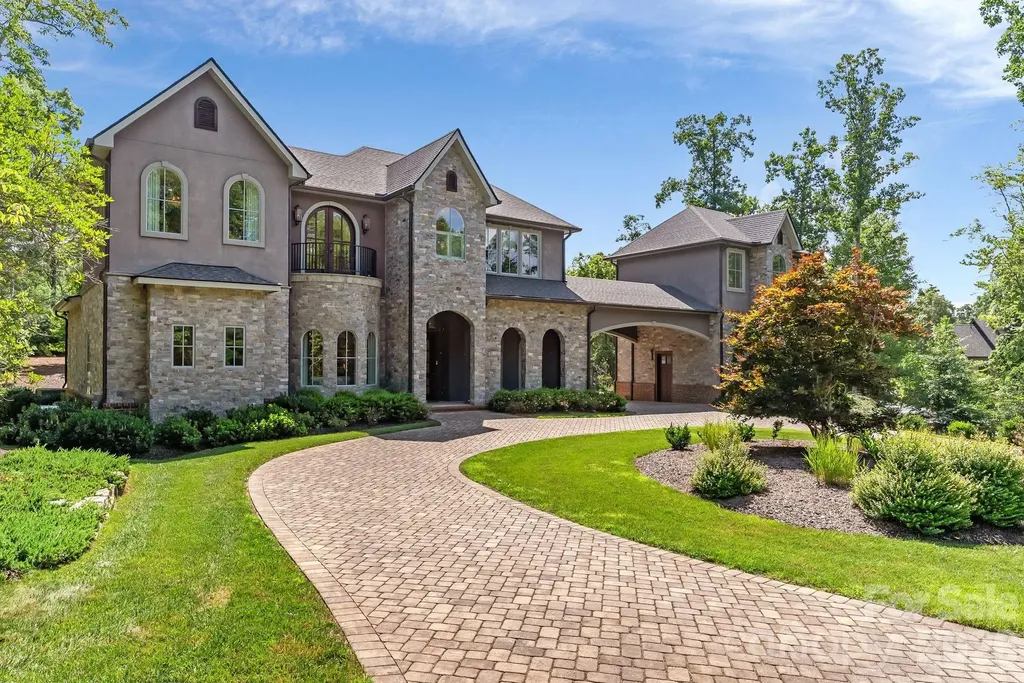 1905 White Tree Trail Arden NC 28704