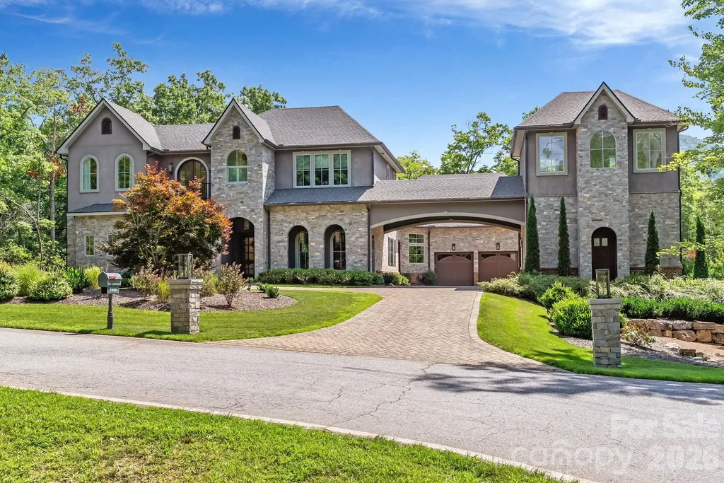 1905 White Tree Trail Arden NC 28704