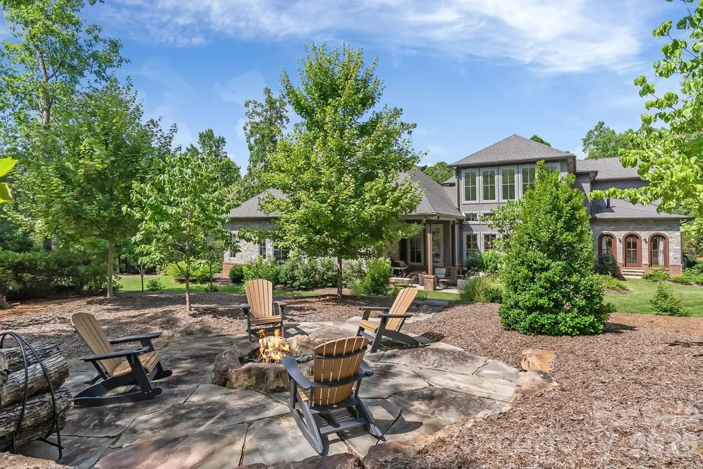 1905 White Tree Trail Arden NC 28704