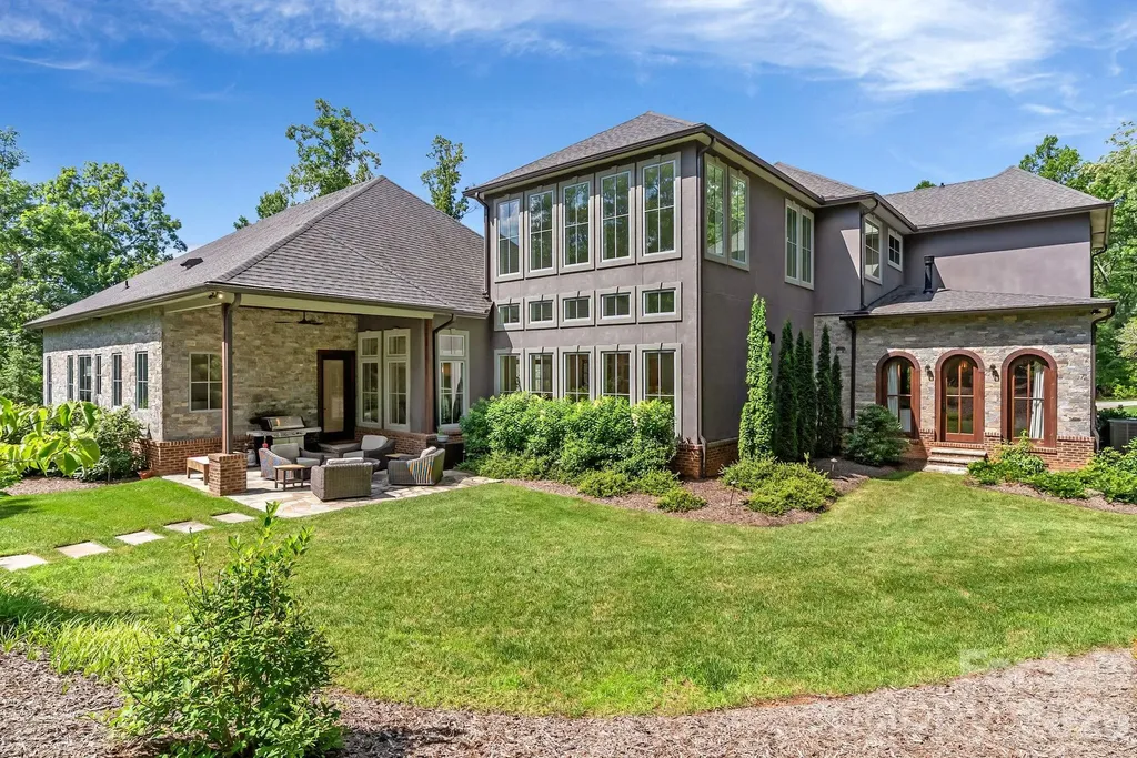 1905 White Tree Trail Arden NC 28704
