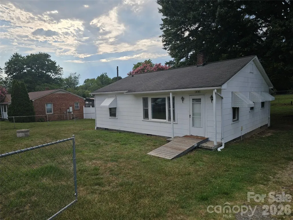 Hickory NC, 1515 16TH Avenue NE