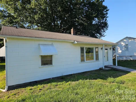 1515 16th Avenue NE Hickory NC 28601