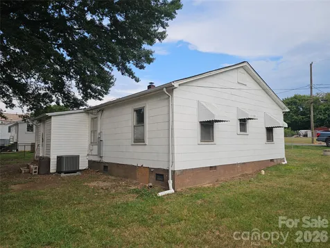 1515 16th Avenue NE Hickory NC 28601