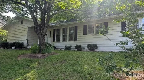616 Pineview Lakes Road Chester SC 29706