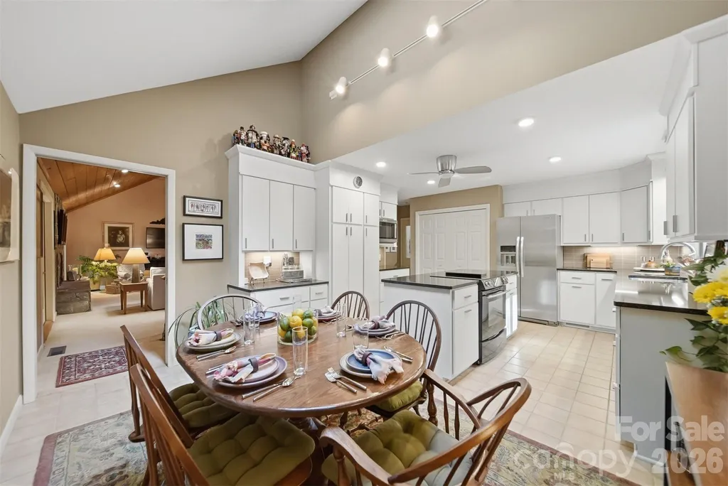 414 Stonecroft Drive SE Lenoir NC 28645