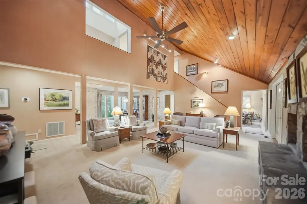 414 Stonecroft Drive SE Lenoir NC 28645