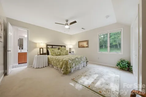 414 Stonecroft Drive SE Lenoir NC 28645