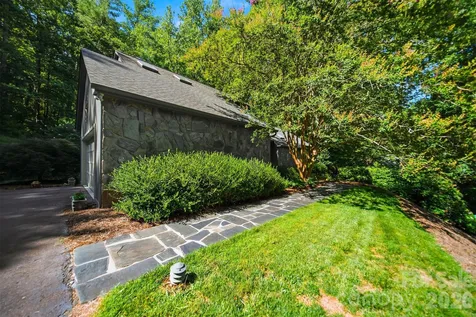 414 Stonecroft Drive SE Lenoir NC 28645