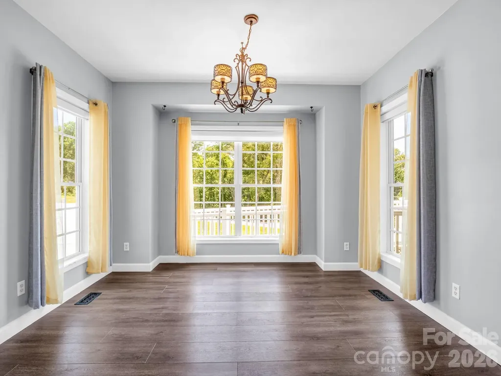 355 Hidden Meadow Drive Hendersonville NC 28792