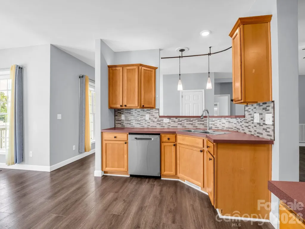 355 Hidden Meadow Drive Hendersonville NC 28792