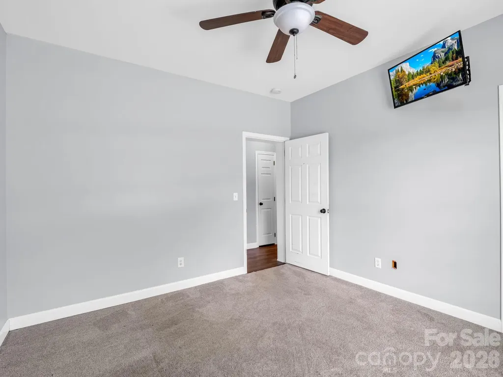 355 Hidden Meadow Drive Hendersonville NC 28792