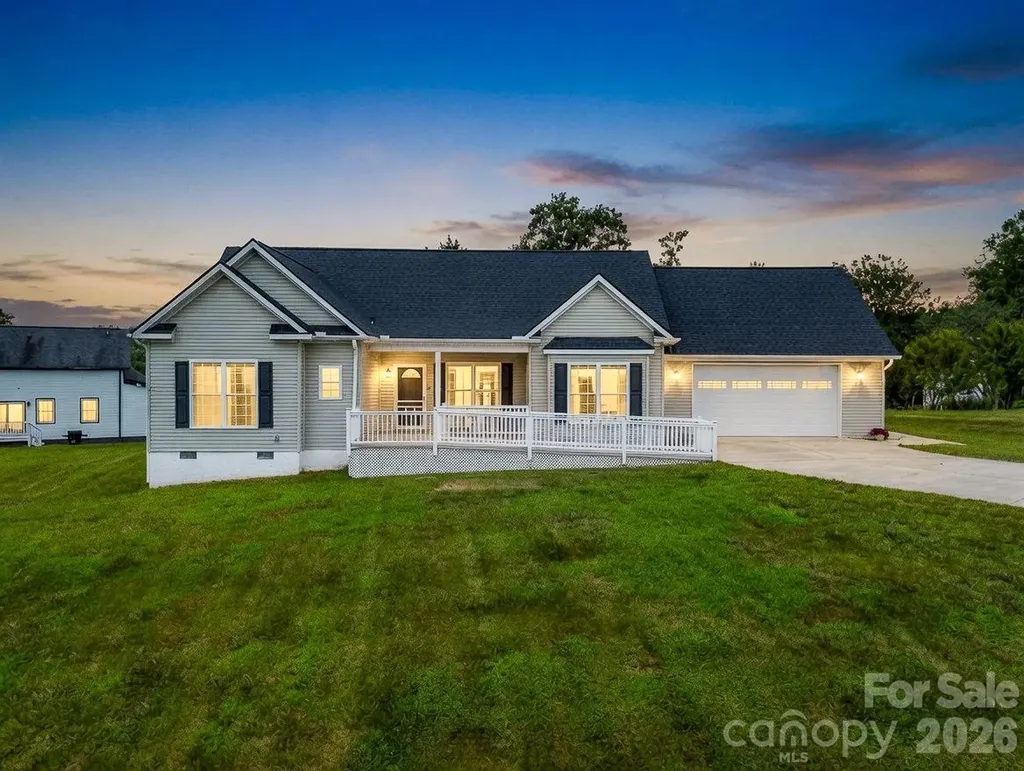 355 Hidden Meadow Drive Hendersonville NC 28792