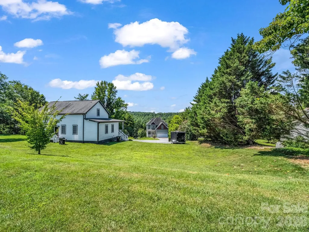 355 Hidden Meadow Drive Hendersonville NC 28792
