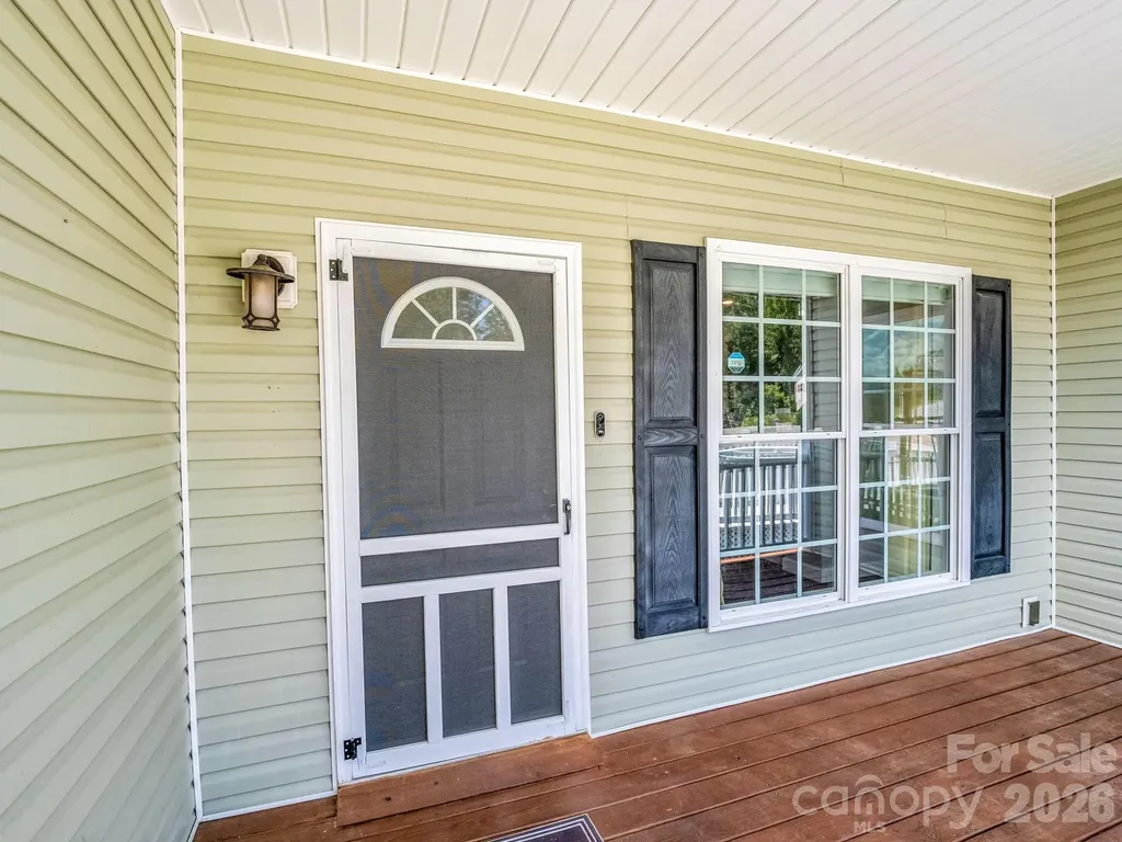 355 Hidden Meadow Drive Hendersonville NC 28792