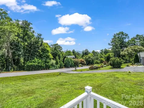 355 Hidden Meadow Drive Hendersonville NC 28792
