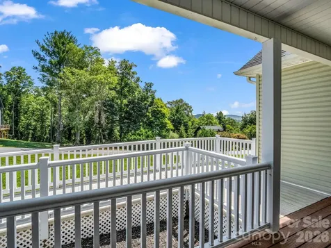 355 Hidden Meadow Drive Hendersonville NC 28792