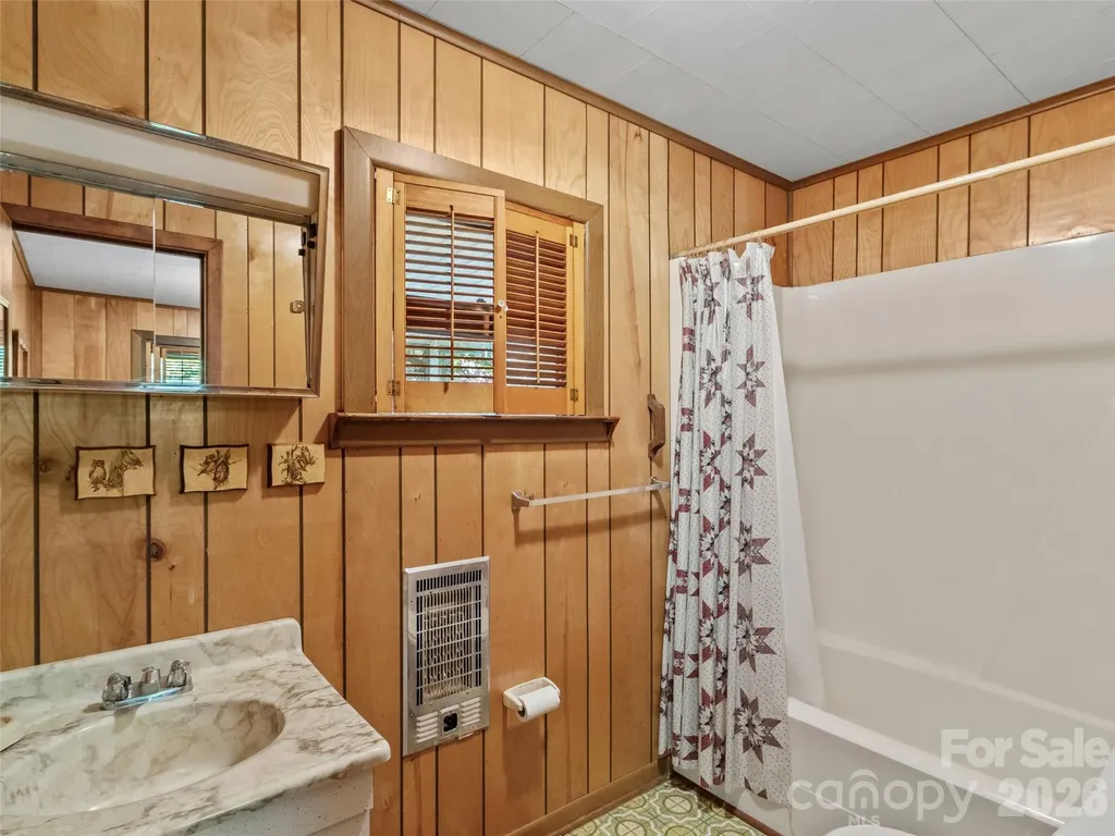 144 Florida Hill Drive Green Mountain NC 28740