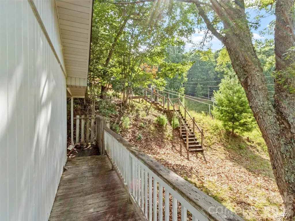 144 Florida Hill Drive Green Mountain NC 28740