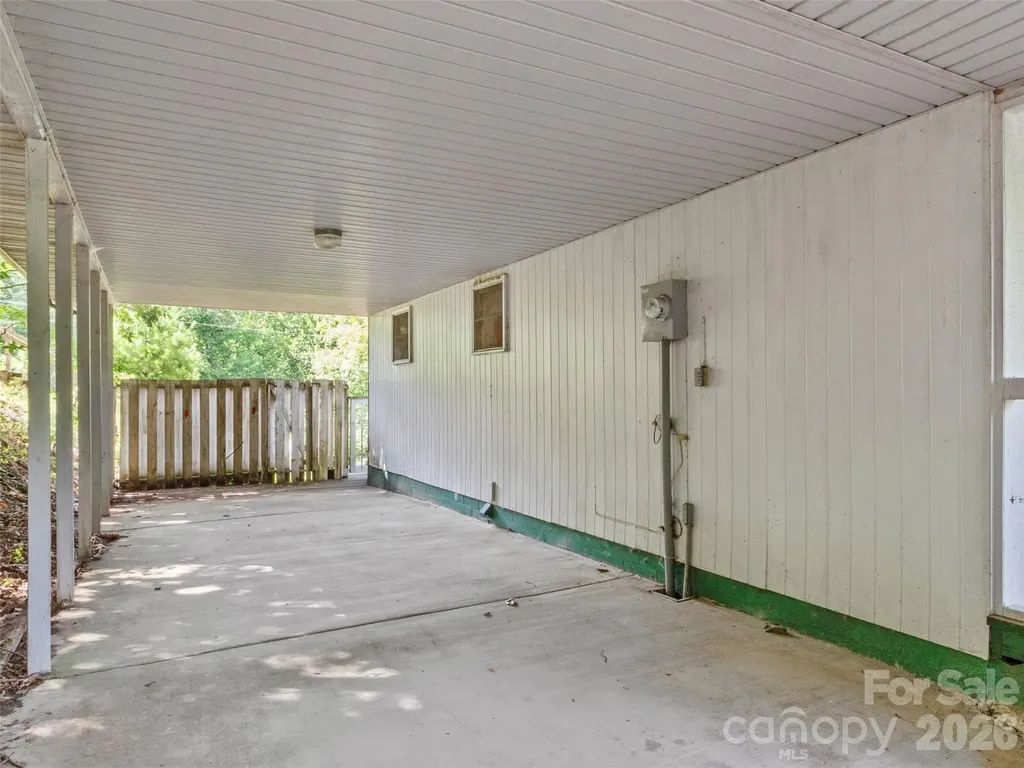 144 Florida Hill Drive Green Mountain NC 28740