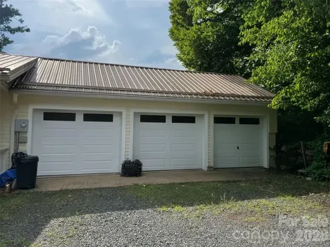 530 West Side Road Burnsville NC 28714