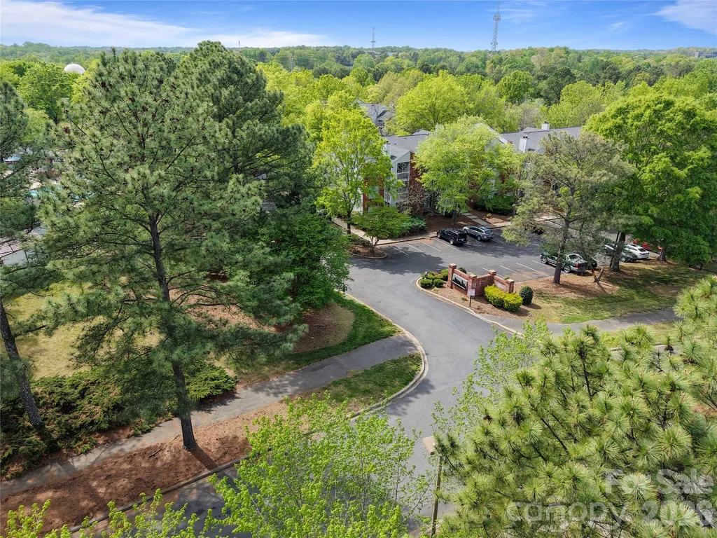 622 Emerald Cove Drive Charlotte NC 28262