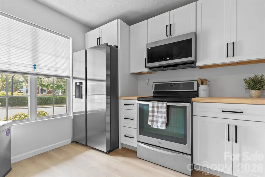 622 Emerald Cove Drive Charlotte NC 28262