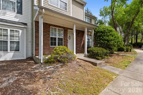 622 Emerald Cove Drive Charlotte NC 28262