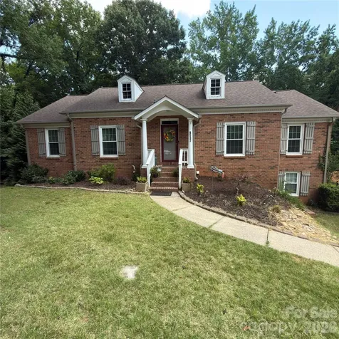 8537 Furrier Drive Charlotte NC 28270