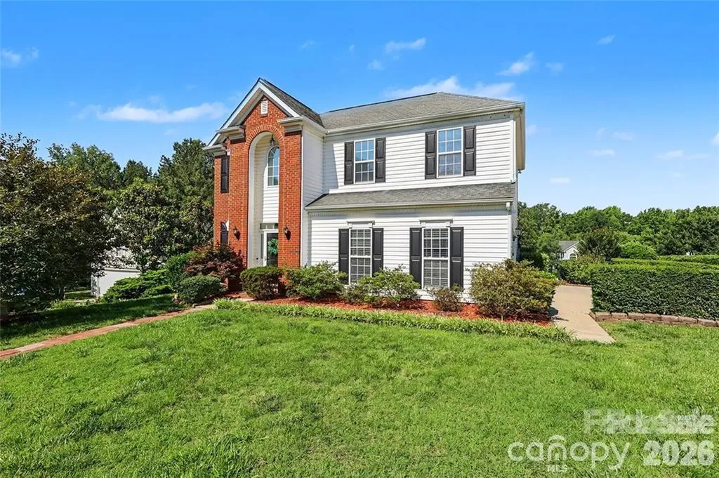 14802 Bergerac Court Charlotte NC 28277