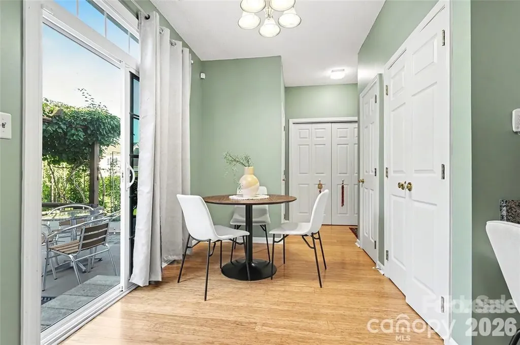 14802 Bergerac Court Charlotte NC 28277