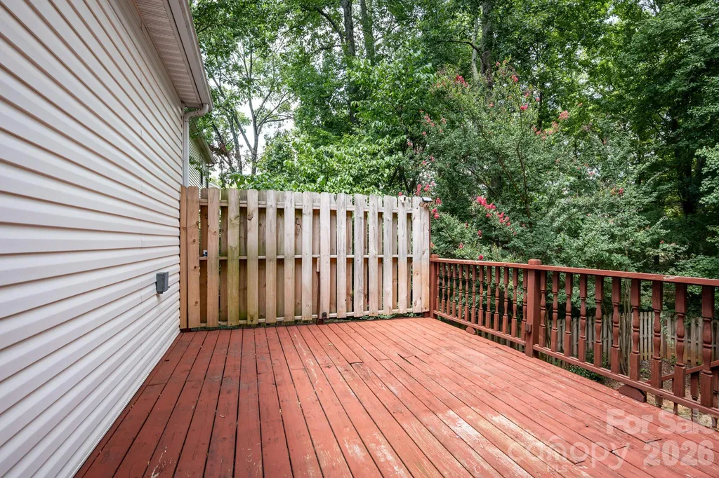 9406 Golden Pond Drive Charlotte NC 28269