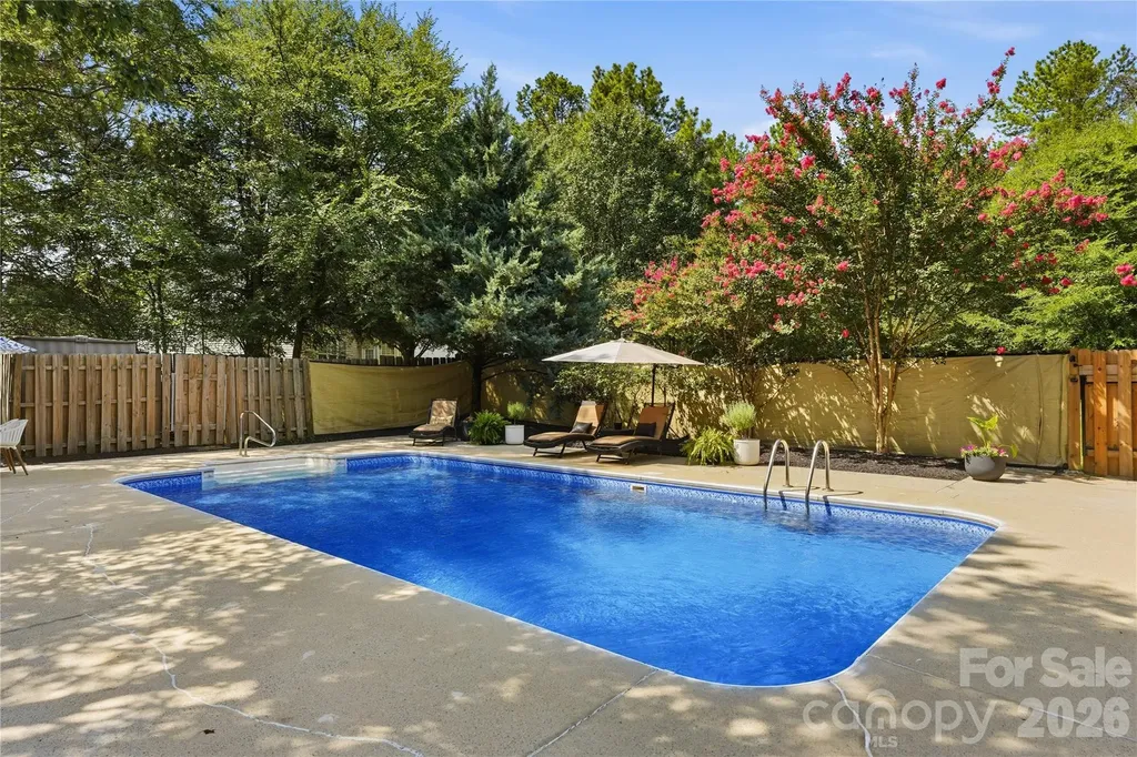12312 Greenway View Court Charlotte NC 28278