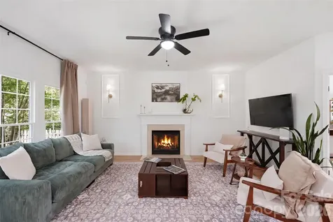 12312 Greenway View Court Charlotte NC 28278