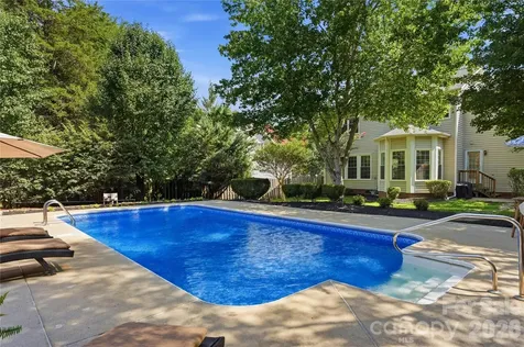 12312 Greenway View Court Charlotte NC 28278