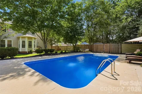 12312 Greenway View Court Charlotte NC 28278