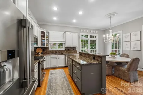 5401 Haynes Hall Place Charlotte NC 28270