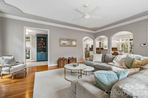 5401 Haynes Hall Place Charlotte NC 28270