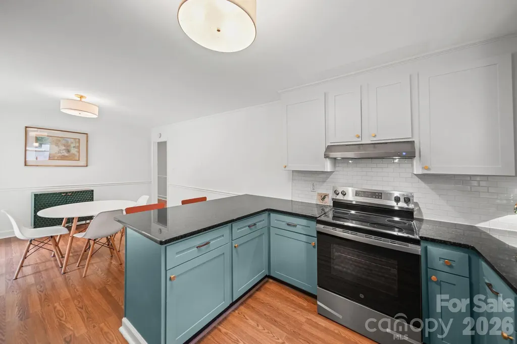 7107 Sherbourne Drive Charlotte NC 28210