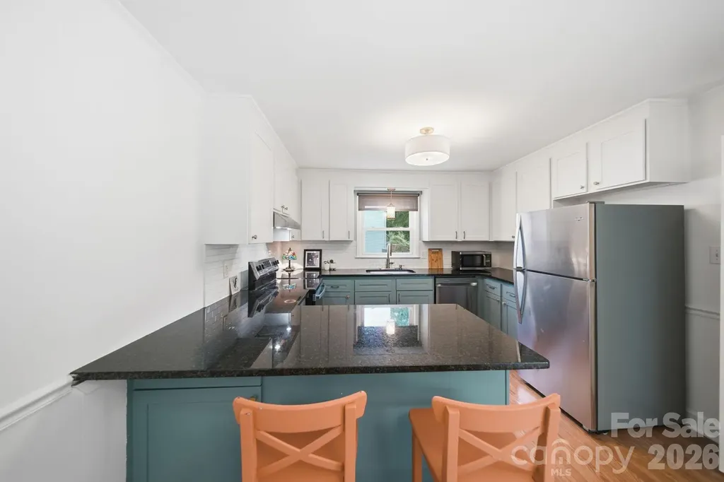 7107 Sherbourne Drive Charlotte NC 28210