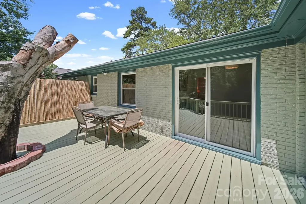 7107 Sherbourne Drive Charlotte NC 28210