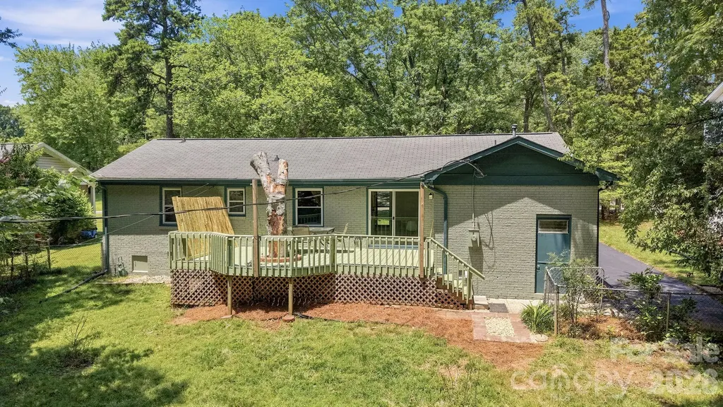 7107 Sherbourne Drive Charlotte NC 28210